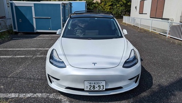 
								2019 Model 3 Long Range full									