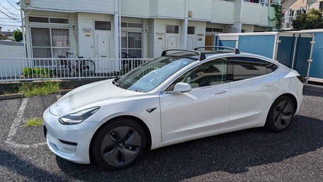 
								2019 Model 3 Long Range full									